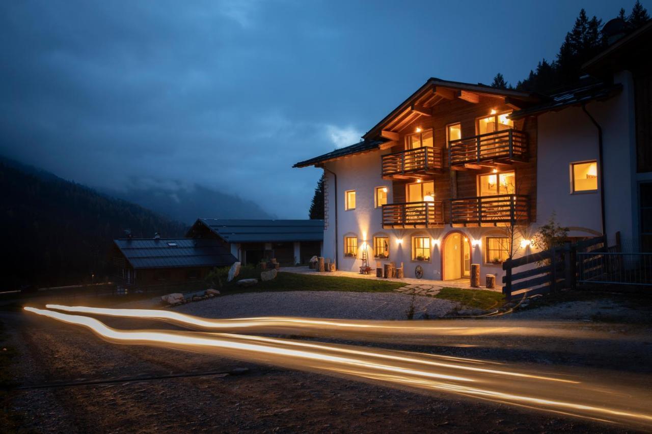 Agriturismo Soreie - Farmstay Vigo di Fassa Bagian luar foto